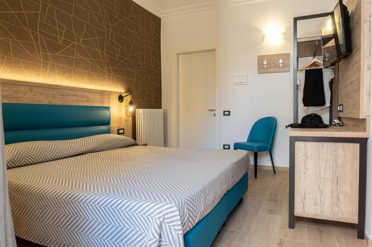 Cuneo Hotel ภายนอก รูปภาพ
