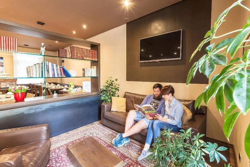 Cuneo Hotel ภายนอก รูปภาพ