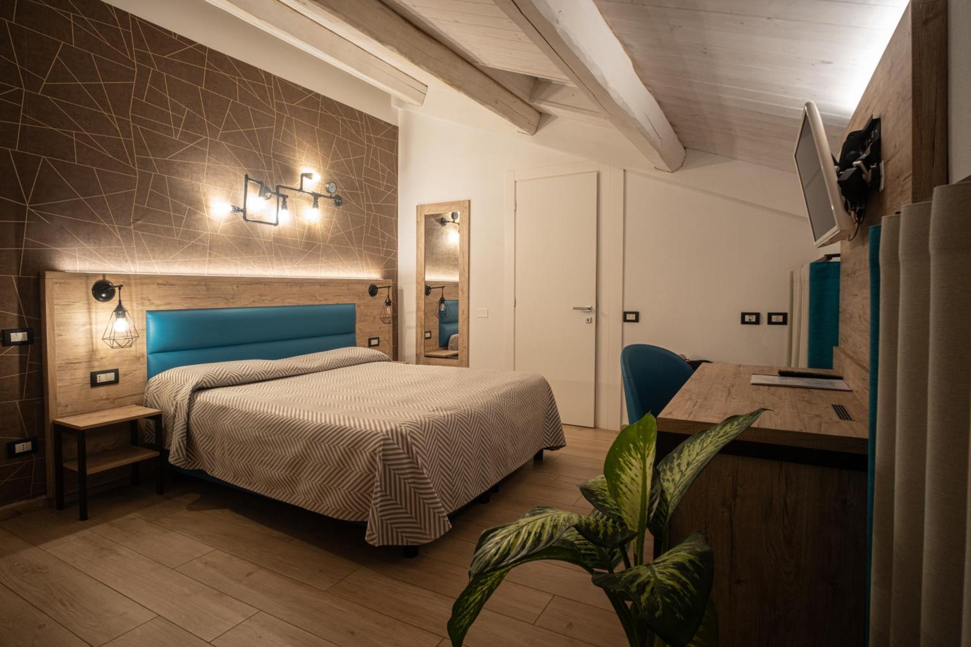Cuneo Hotel ภายนอก รูปภาพ