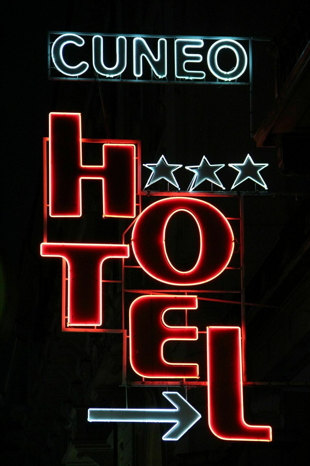 Cuneo Hotel ภายนอก รูปภาพ